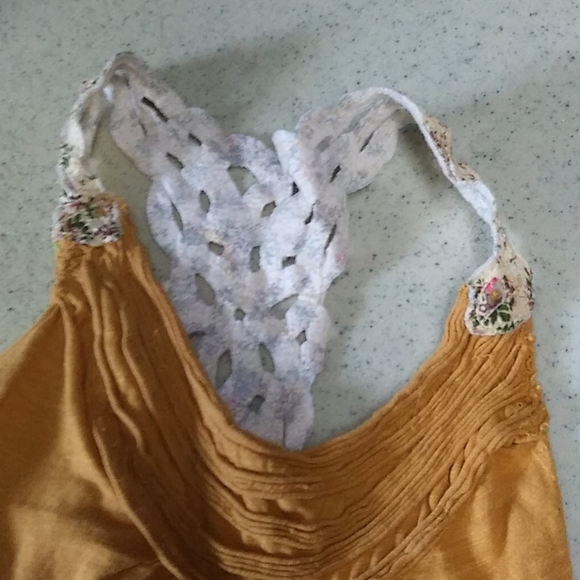 Razor back Tank Top - Picture 4 of 4